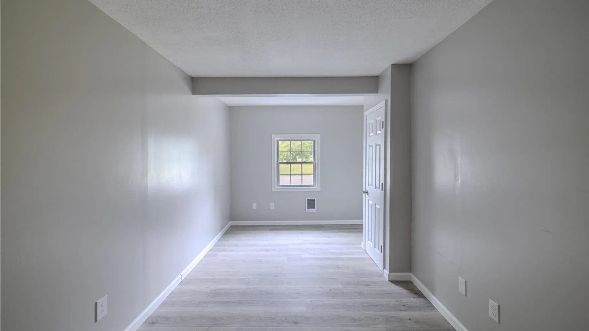 Property at 4211 Inverrary Drive, Clay, NY 13090 22