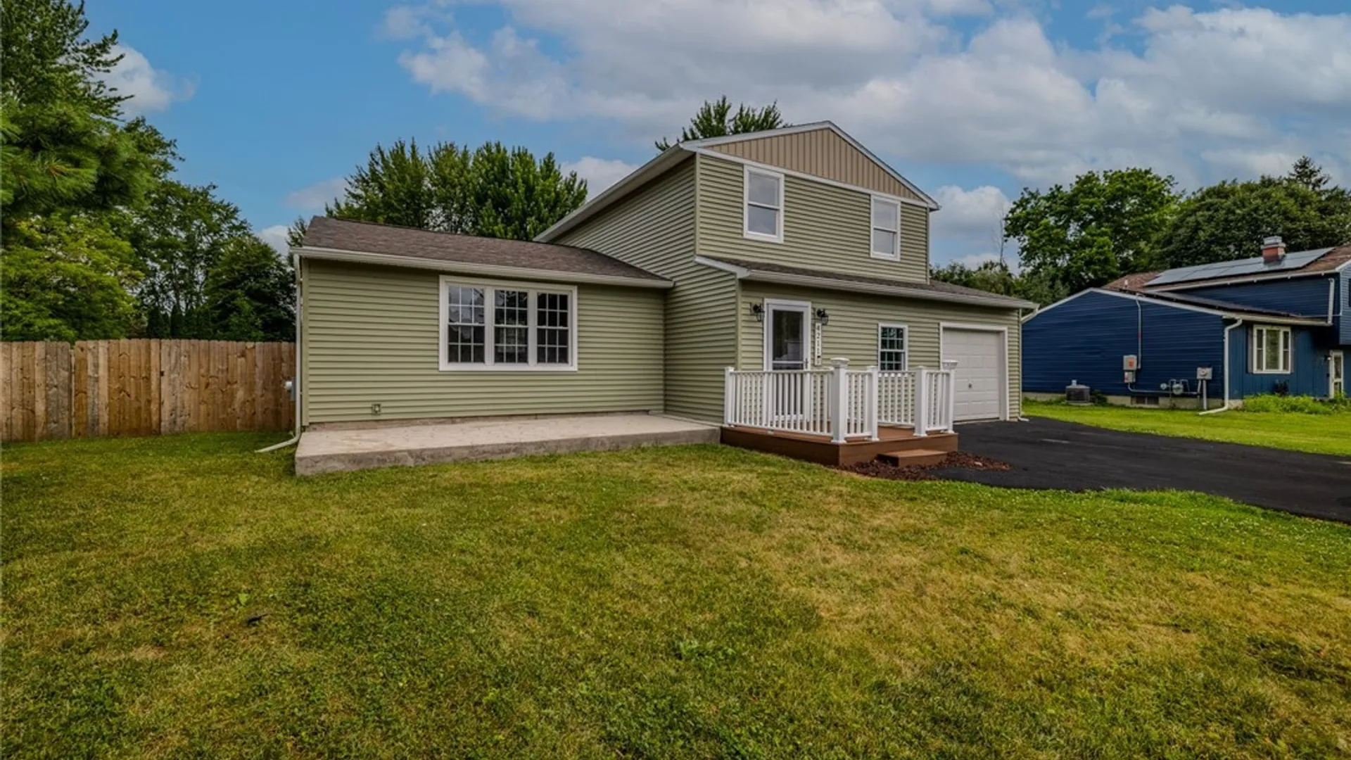 Property at 4211 Inverrary Drive, Clay, NY 13090 4