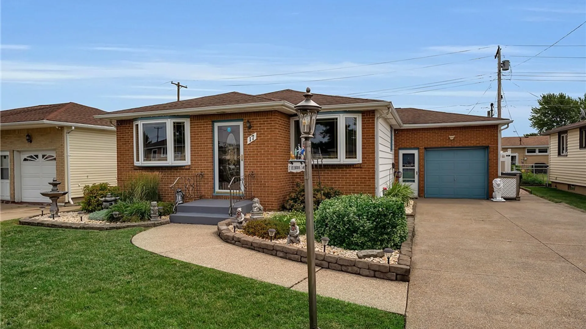 Property at 17 Helenbrook Lane, Cheektowaga, NY 14043 3