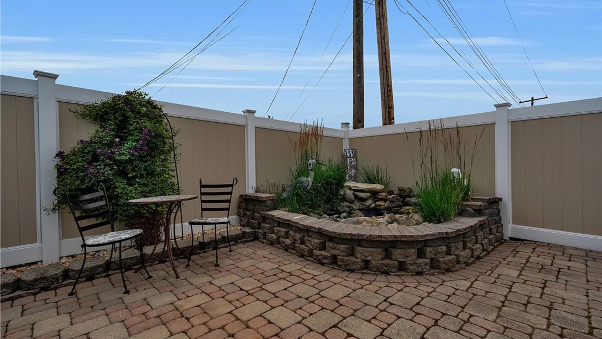 Property at 17 Helenbrook Lane, Cheektowaga, NY 14043 44