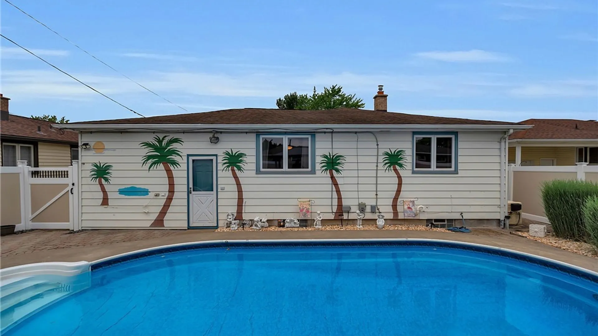 Property at 17 Helenbrook Lane, Cheektowaga, NY 14043 46