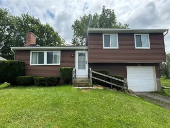 Property at 21 Barringer Drive, Hamlin, NY 14464