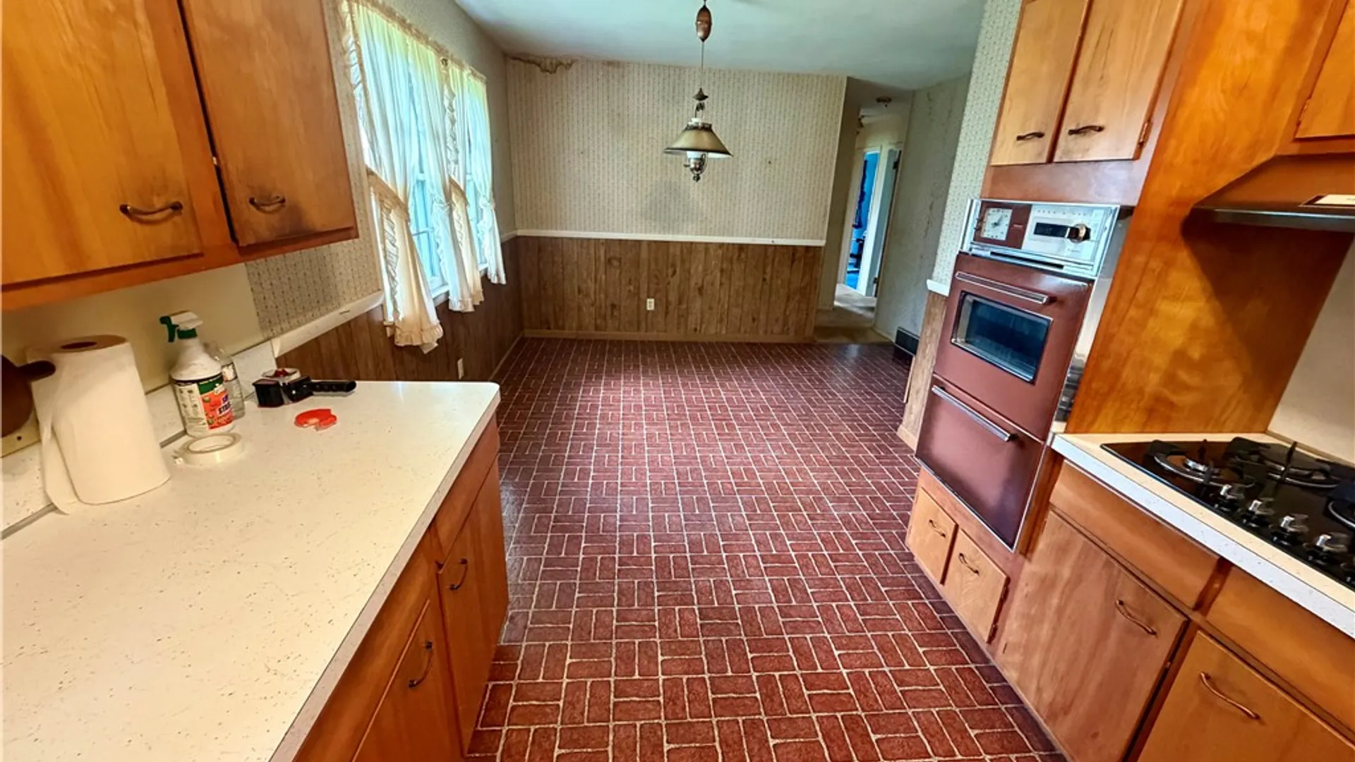 Property at 24 Genesee Street, Leroy, NY 14482 4