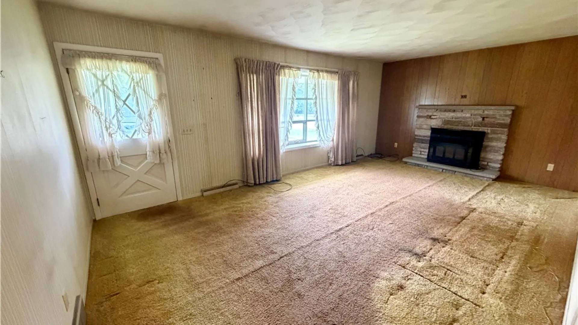 Property at 24 Genesee Street, Leroy, NY 14482 6