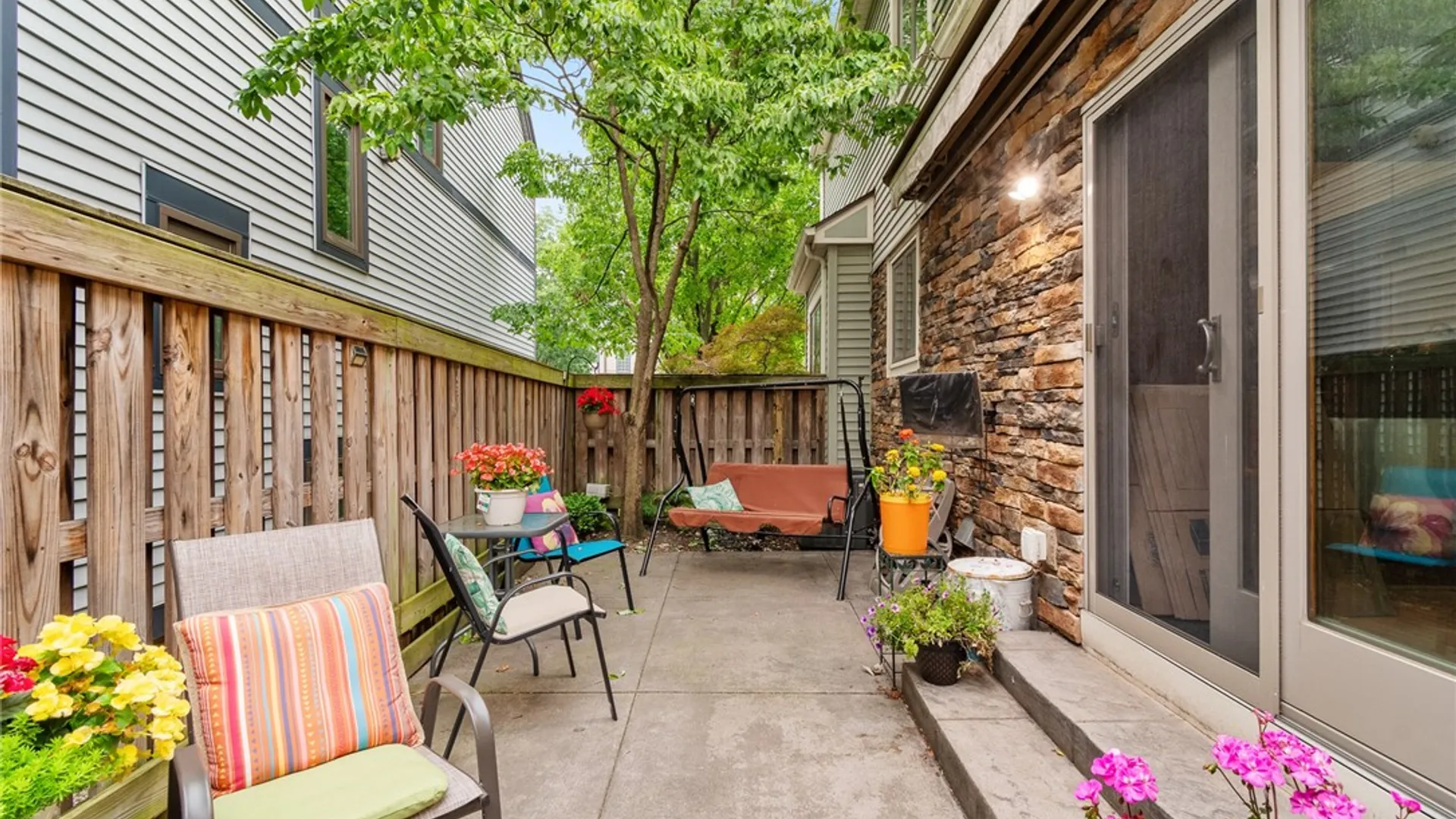 Property at 232 S Fitzhugh Street, Rochester, NY 14608 12