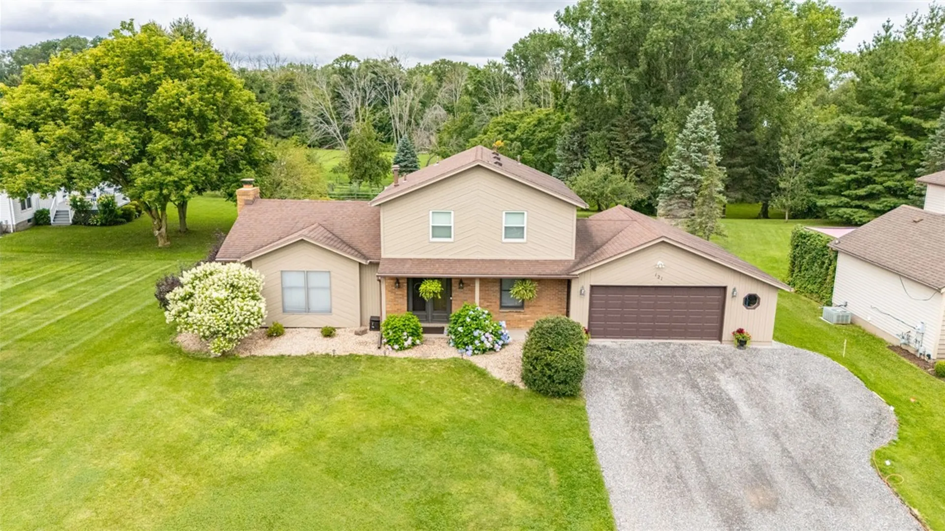 Property at 121 Brandy Brook Lane, Greece, NY 14612 44