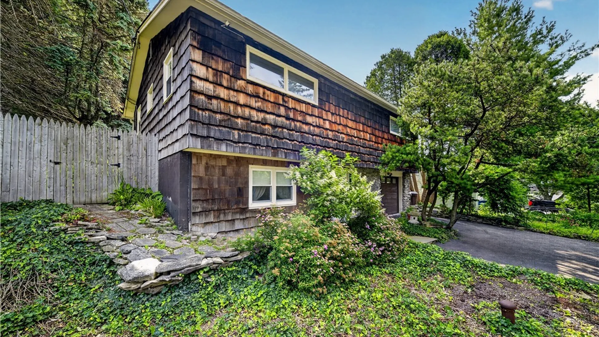 Property at 112 Mansfield Drive, Camillus, NY 13031 37