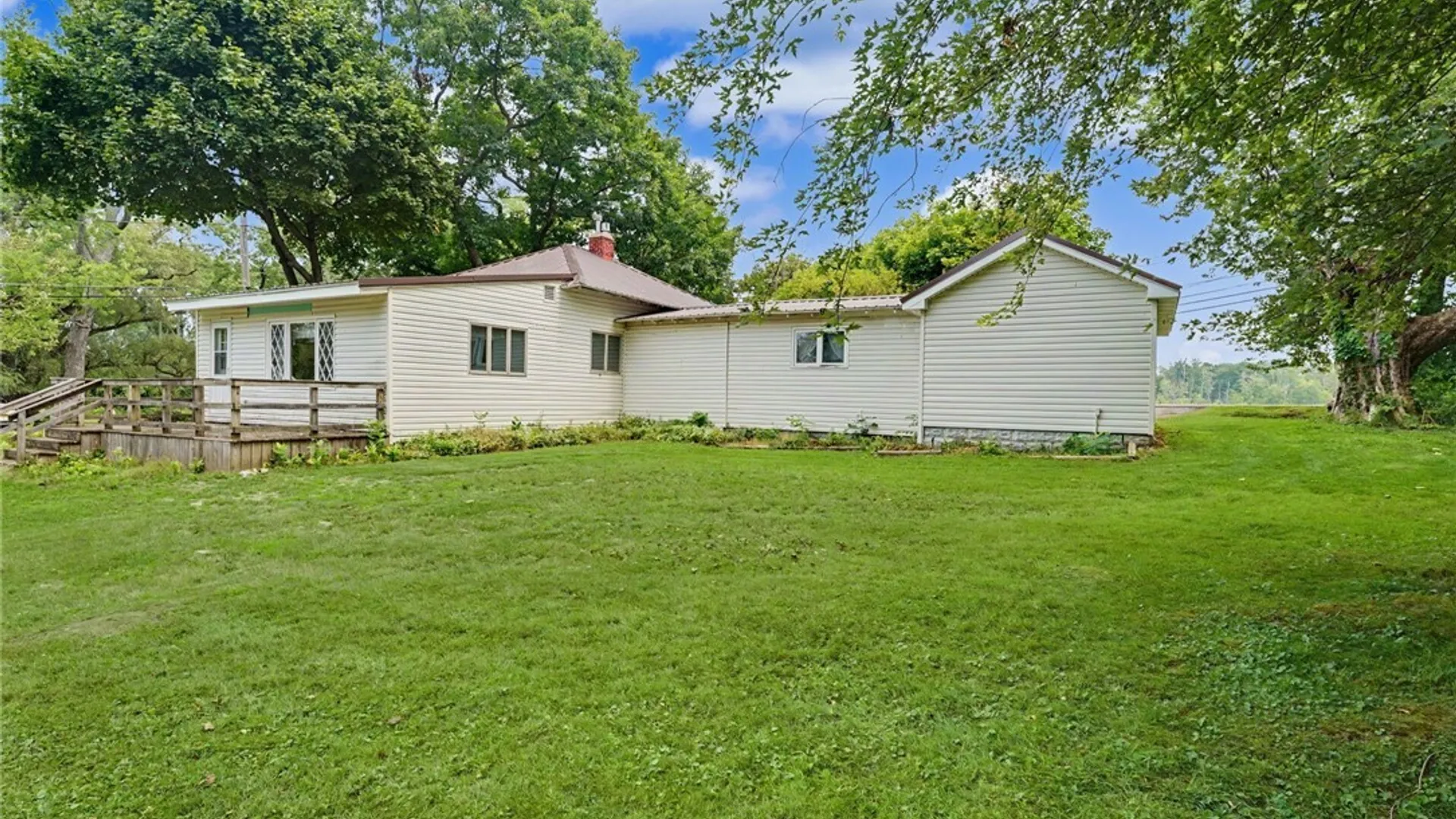 Property at 10604 Lake Shore Road, Brant, NY 14081 4