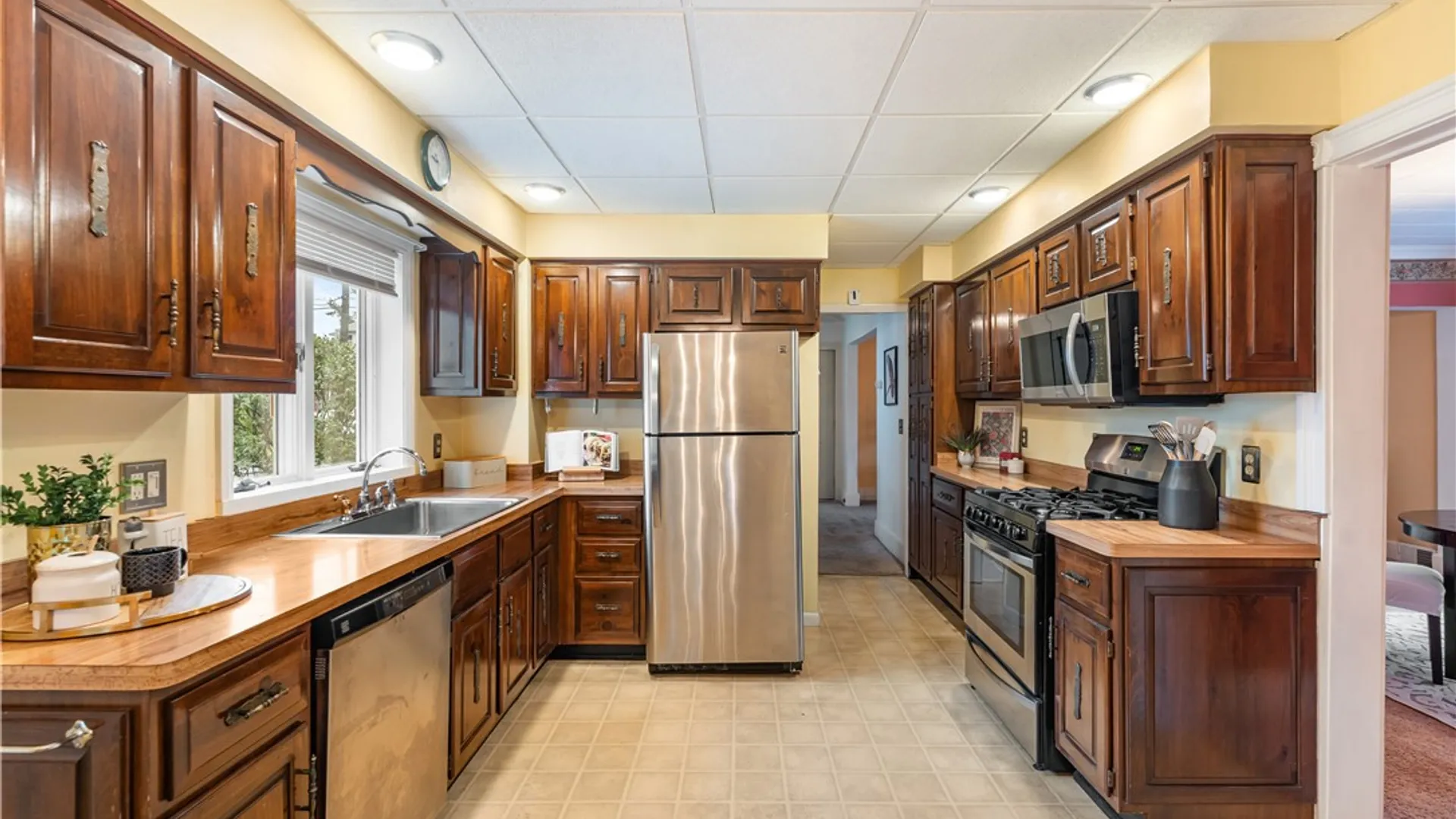Property at 213 Varian Lane, Gates, NY 14624 7