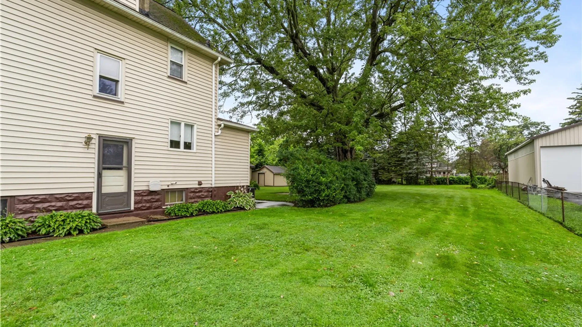 Property at 213 Varian Lane, Gates, NY 14624 39