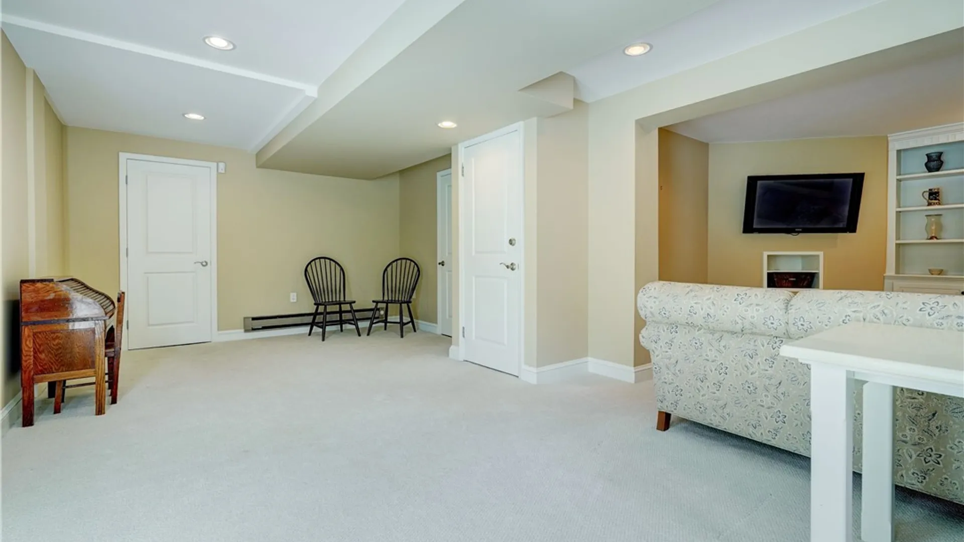 Property at 60 Colonial Circle, Perinton, NY 14450 43