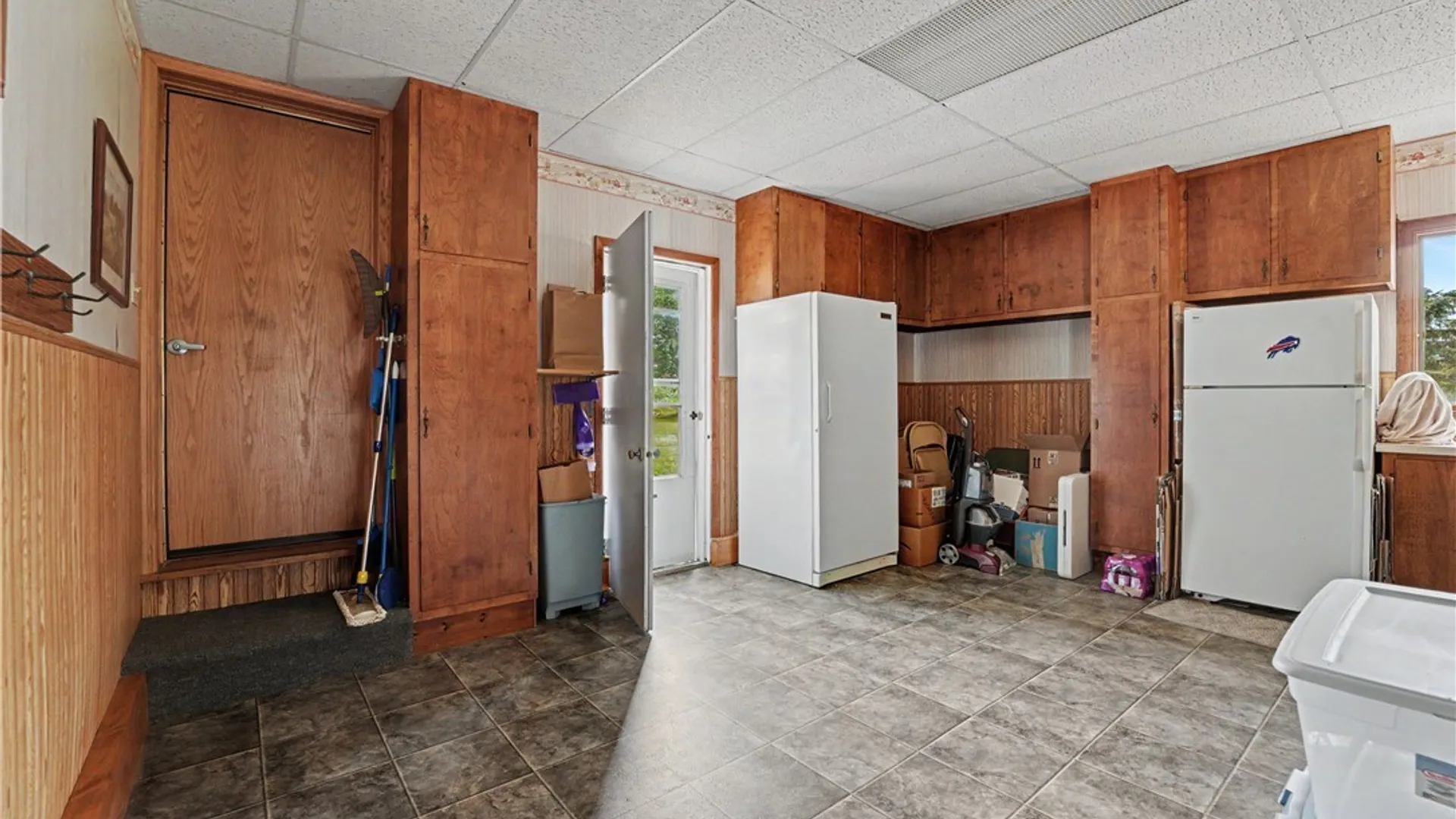 Property at 13510 Sanders Hill Road, Holland, NY 14145 33