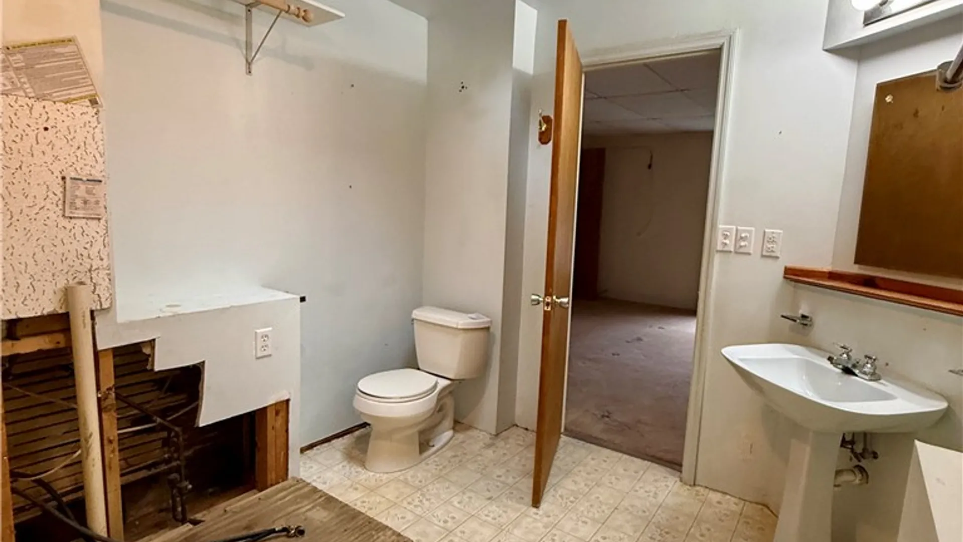 Property at 320 Chestnut Street, Oneonta, NY 13820 16