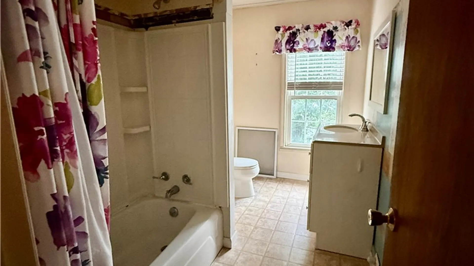 Property at 320 Chestnut Street, Oneonta, NY 13820 12