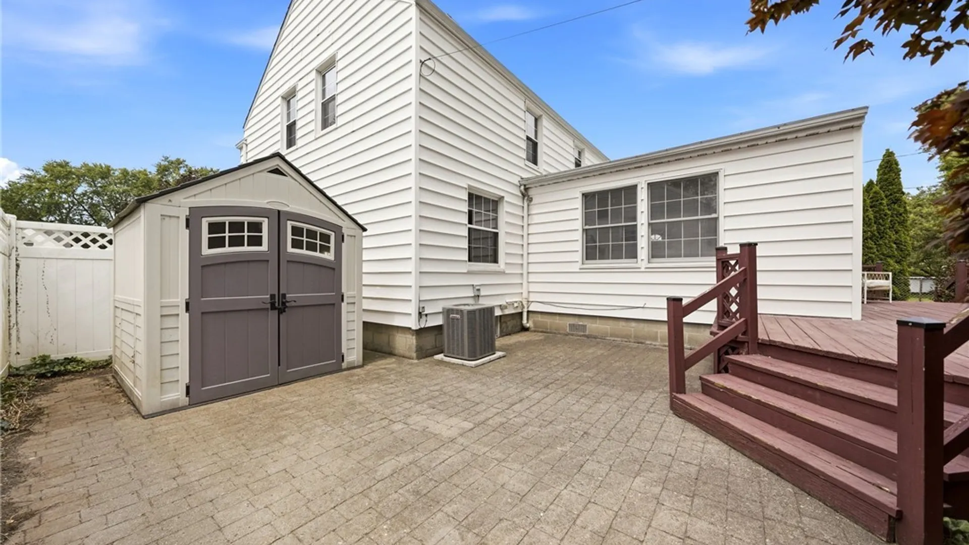 Property at 404 Darwin Drive, Amherst, NY 14226 38