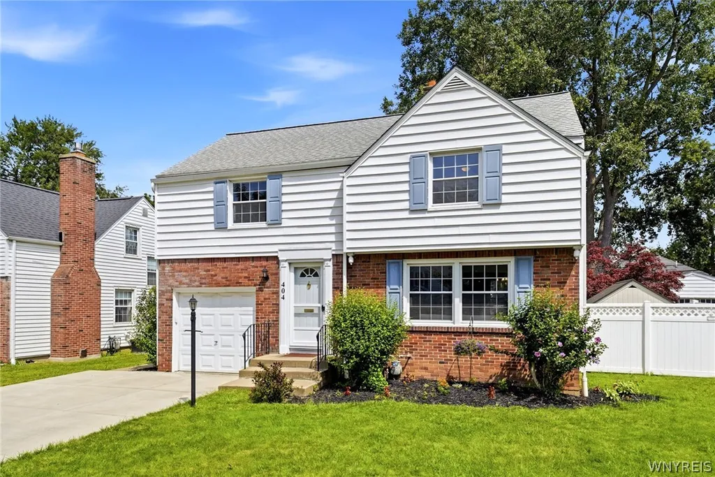 Property at 404 Darwin Drive, Amherst, NY 14226