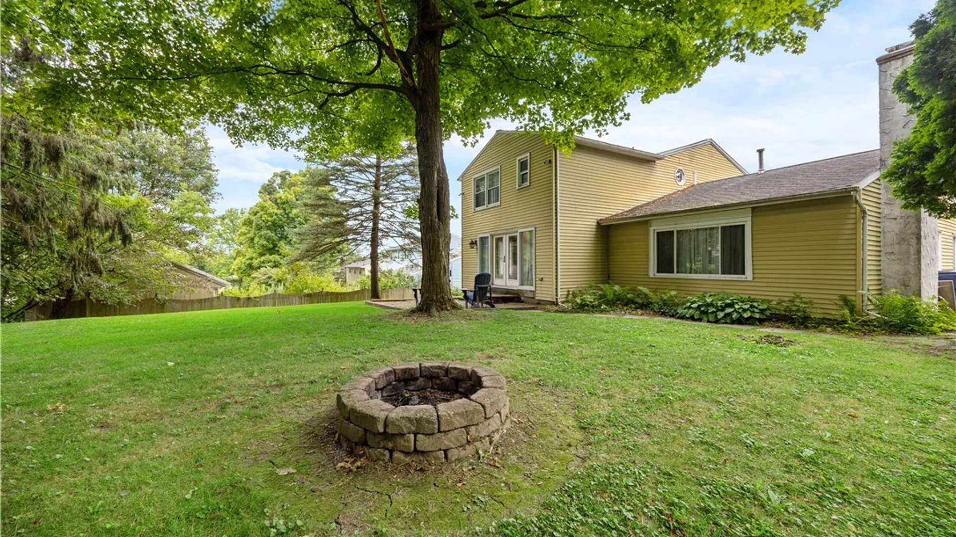 Property at 104 West Way, Camillus, NY 13031 35