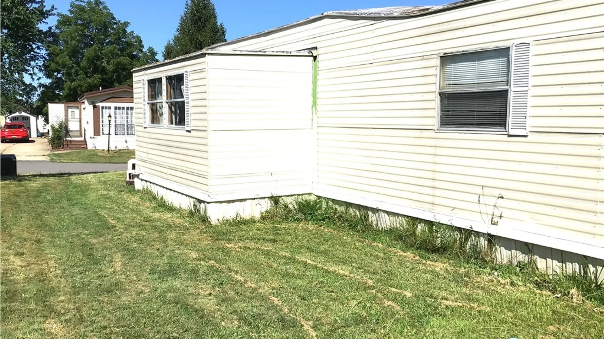 Property at 6 Vibernum Drive, Hamburg, NY 14075 25