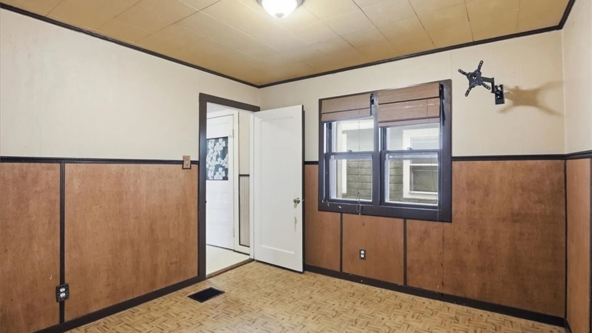 Property at 82 Peter Street, Buffalo, NY 14207 18