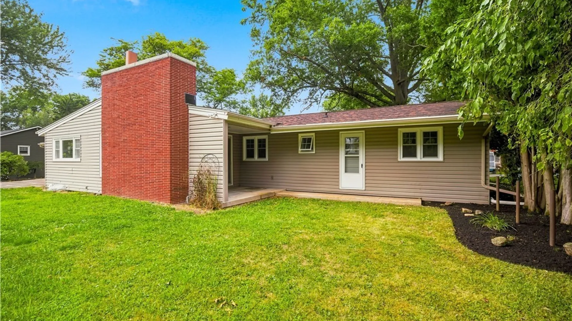 Property at 7 Briggs Street, Busti, NY 14750 5