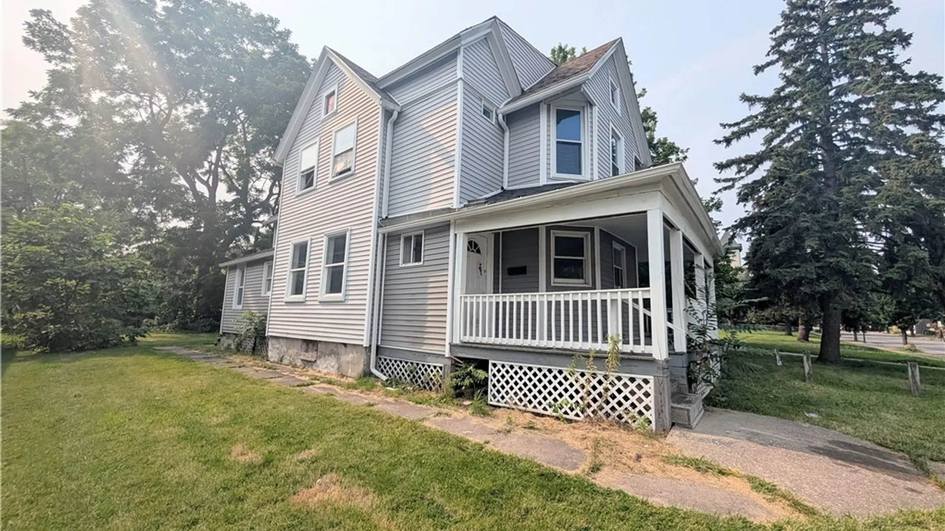 Property at 869 Genesee Street, Rochester, NY 14611 17