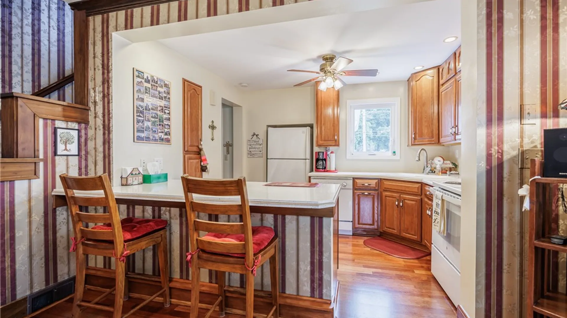Property at 4069 Lake Avenue, Rochester, NY 14612 12