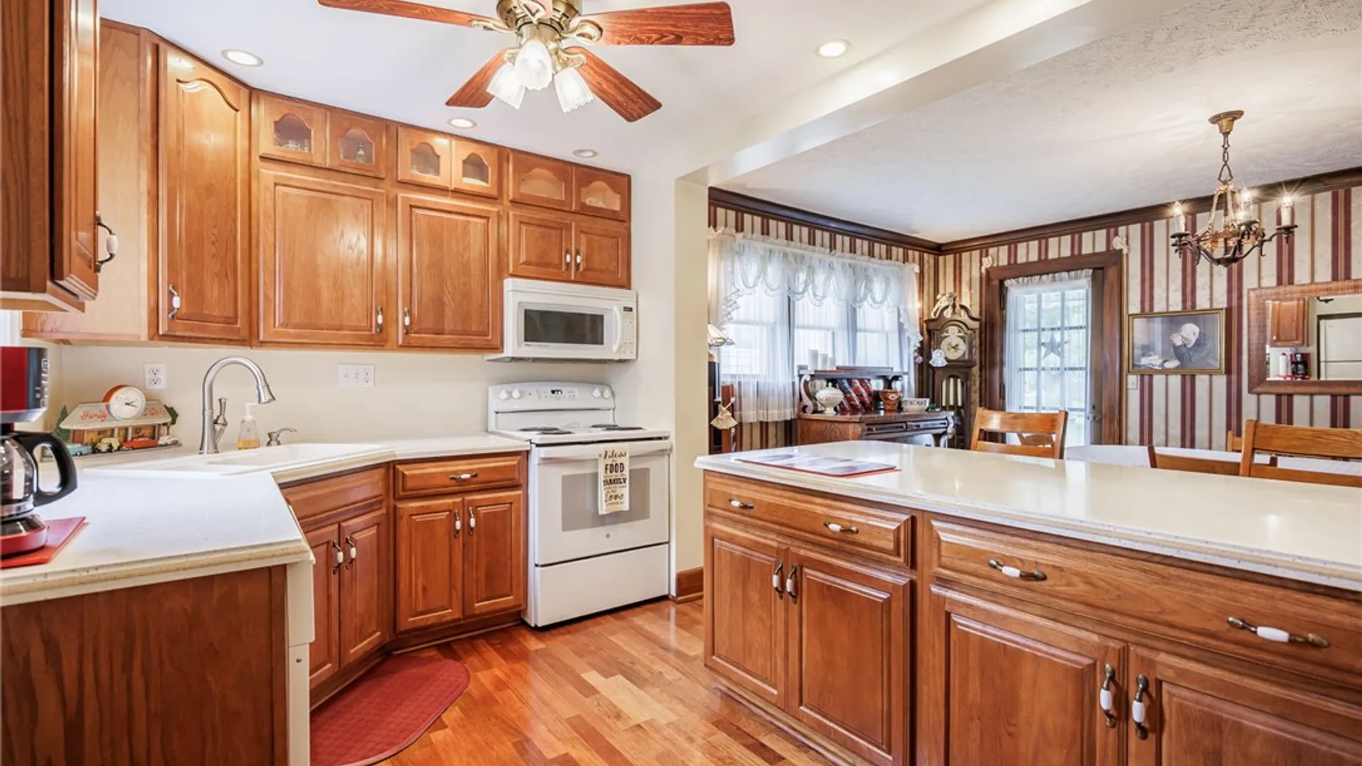 Property at 4069 Lake Avenue, Rochester, NY 14612 13