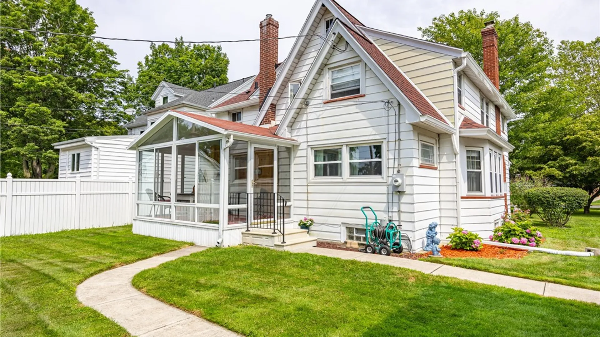 Property at 4069 Lake Avenue, Rochester, NY 14612 45