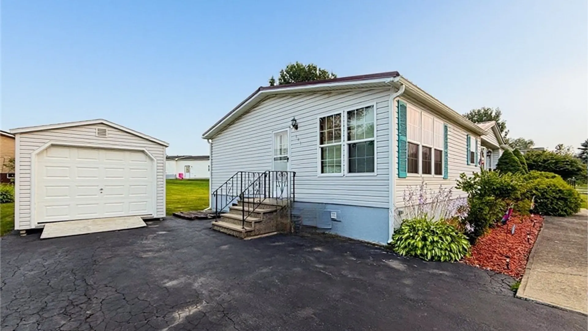 Property at 101 Sunrise Blvd North, Rome, NY 13440 5