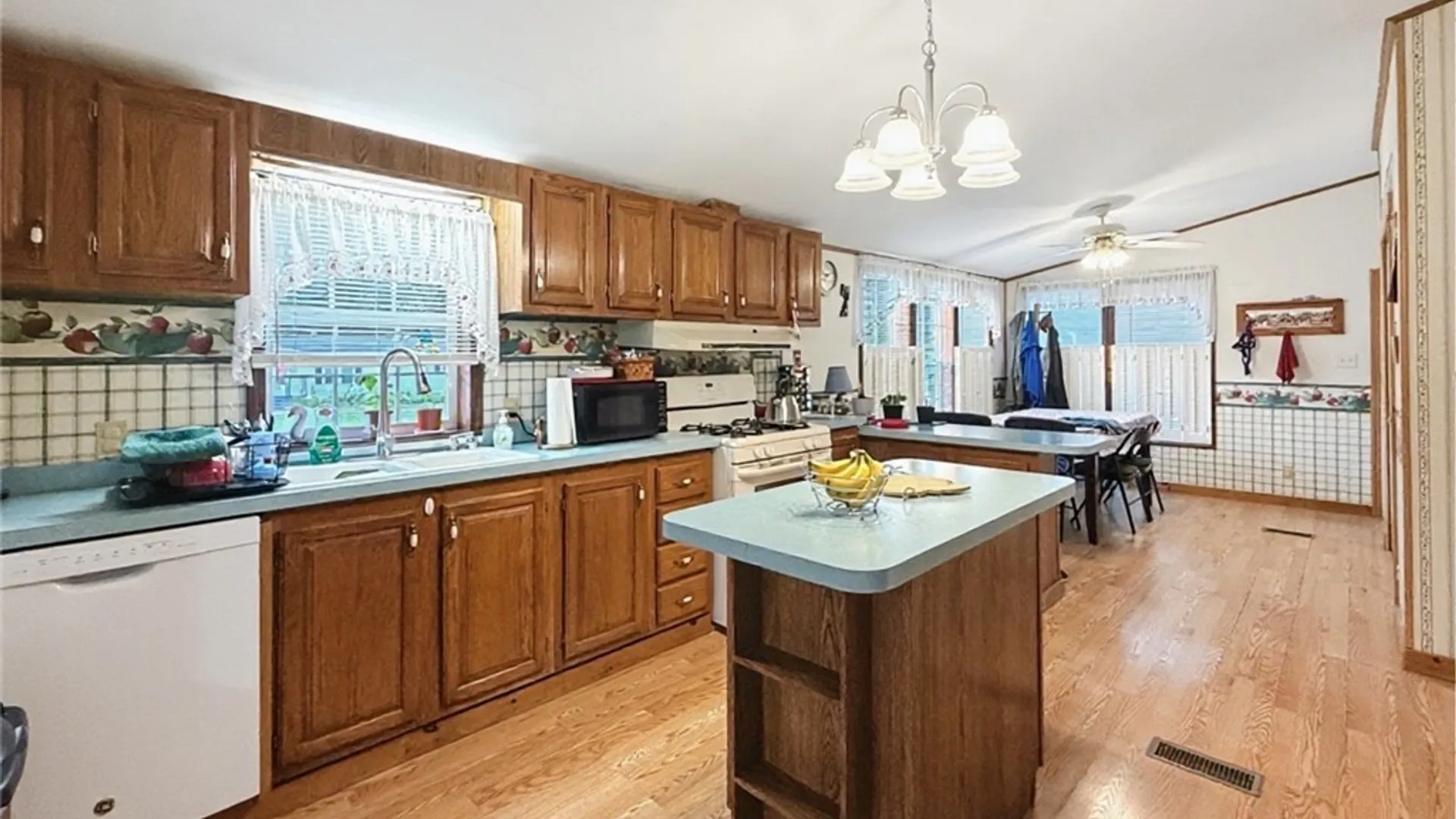 Property at 101 Sunrise Blvd North, Rome, NY 13440 19