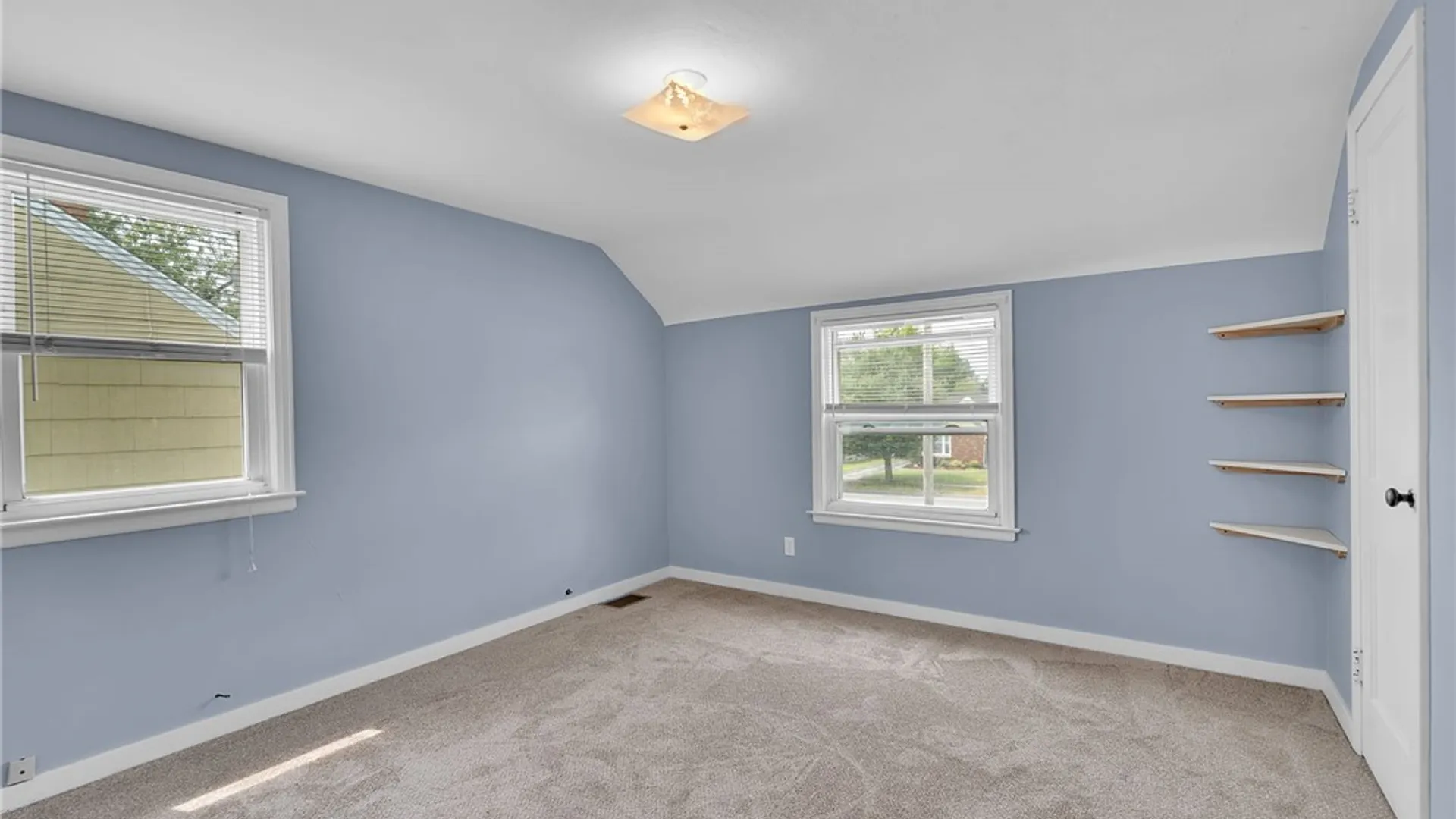 Property at 4493 Union Road, Cheektowaga, NY 14225 13