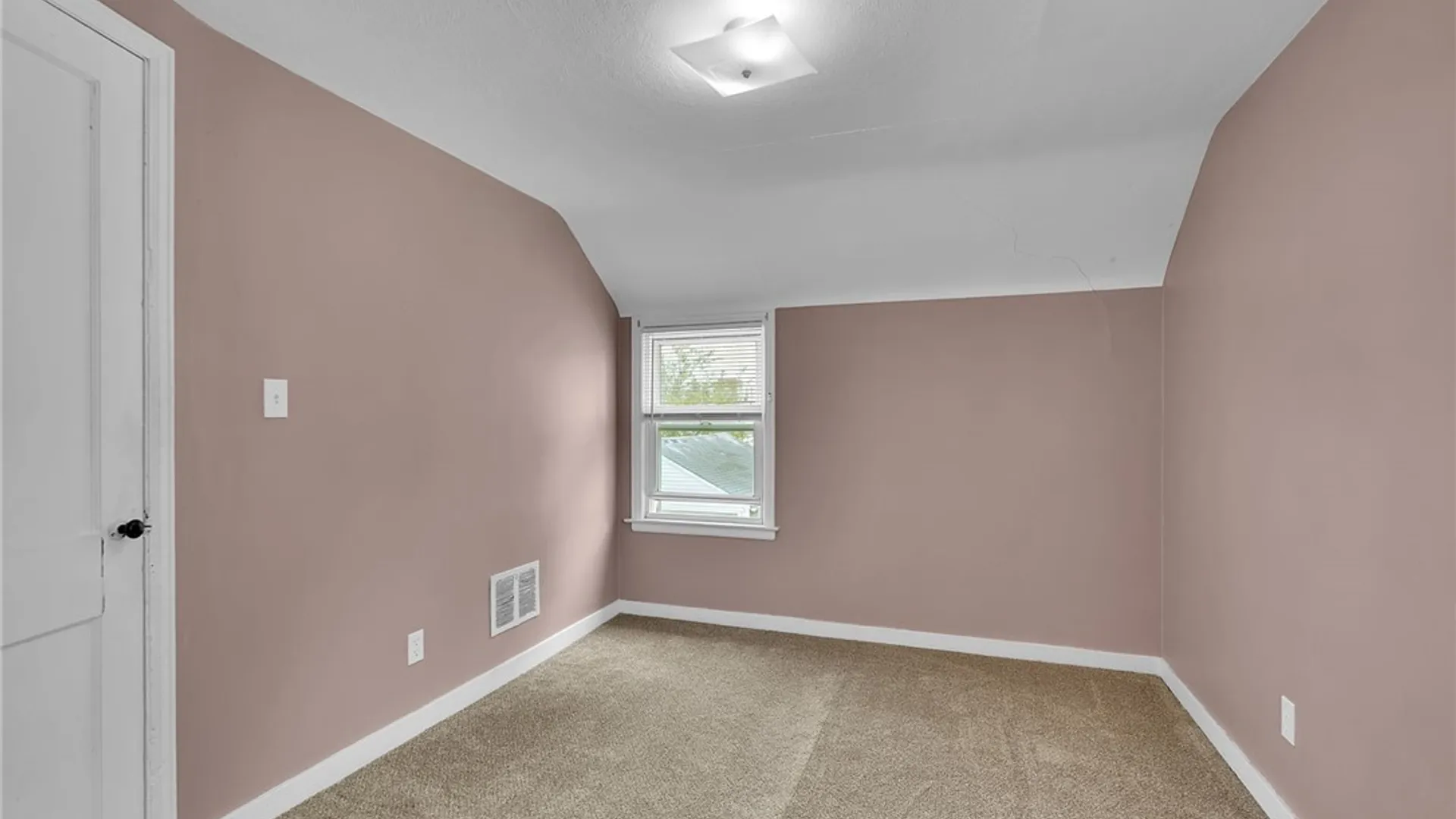 Property at 4493 Union Road, Cheektowaga, NY 14225 18