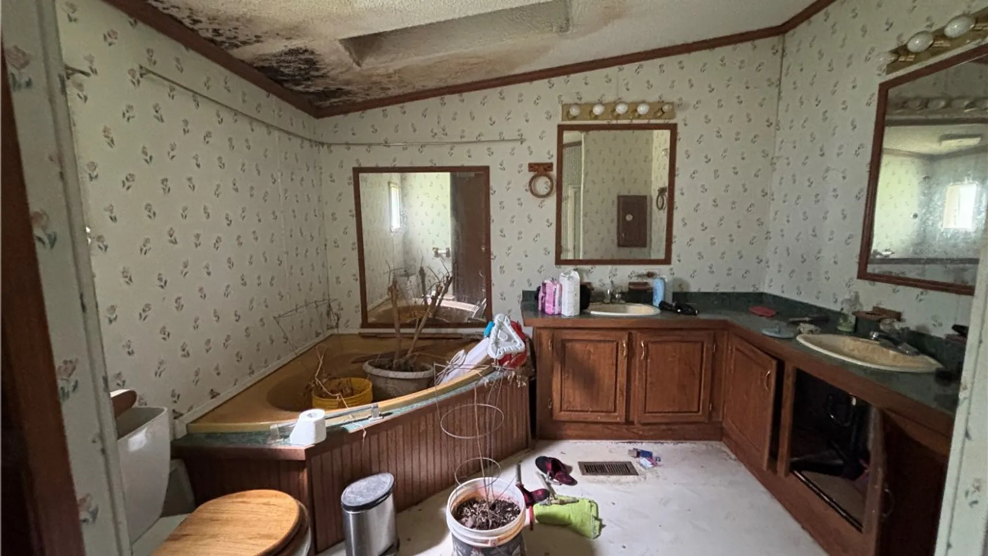 Property at 7217 County Road 3, Hume, NY 14735 12