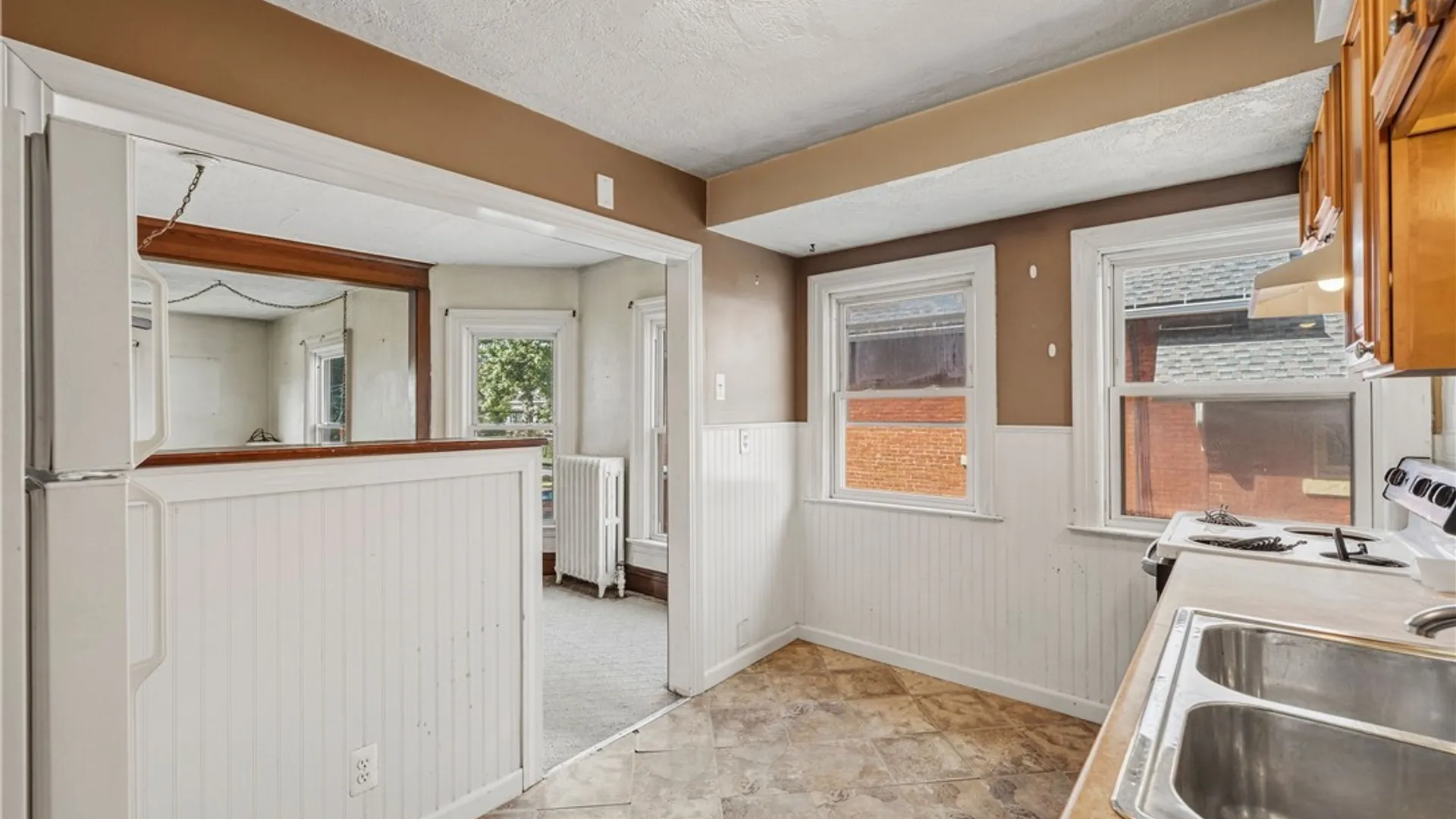 Property at 343 East Avenue, Lockport City, NY 14094 24