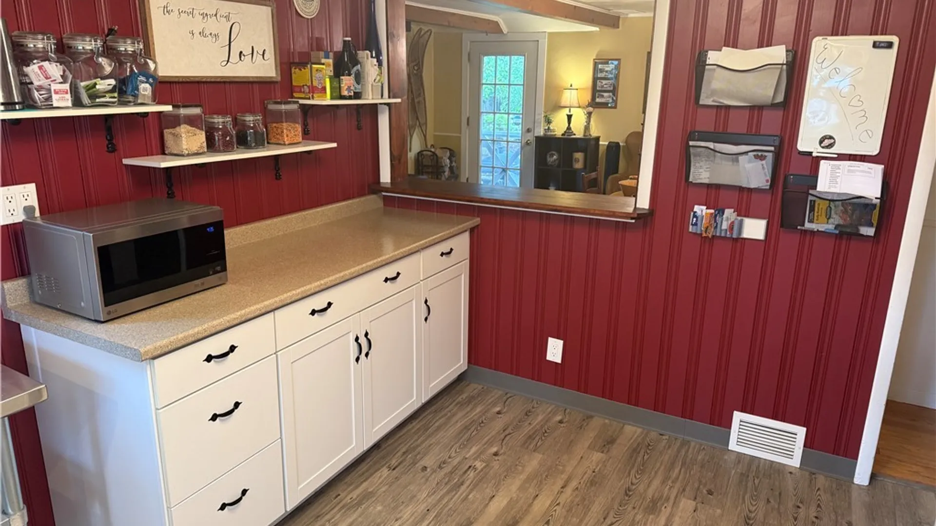 Property at 305 Stanton Drive, DeWitt, NY 13214 19