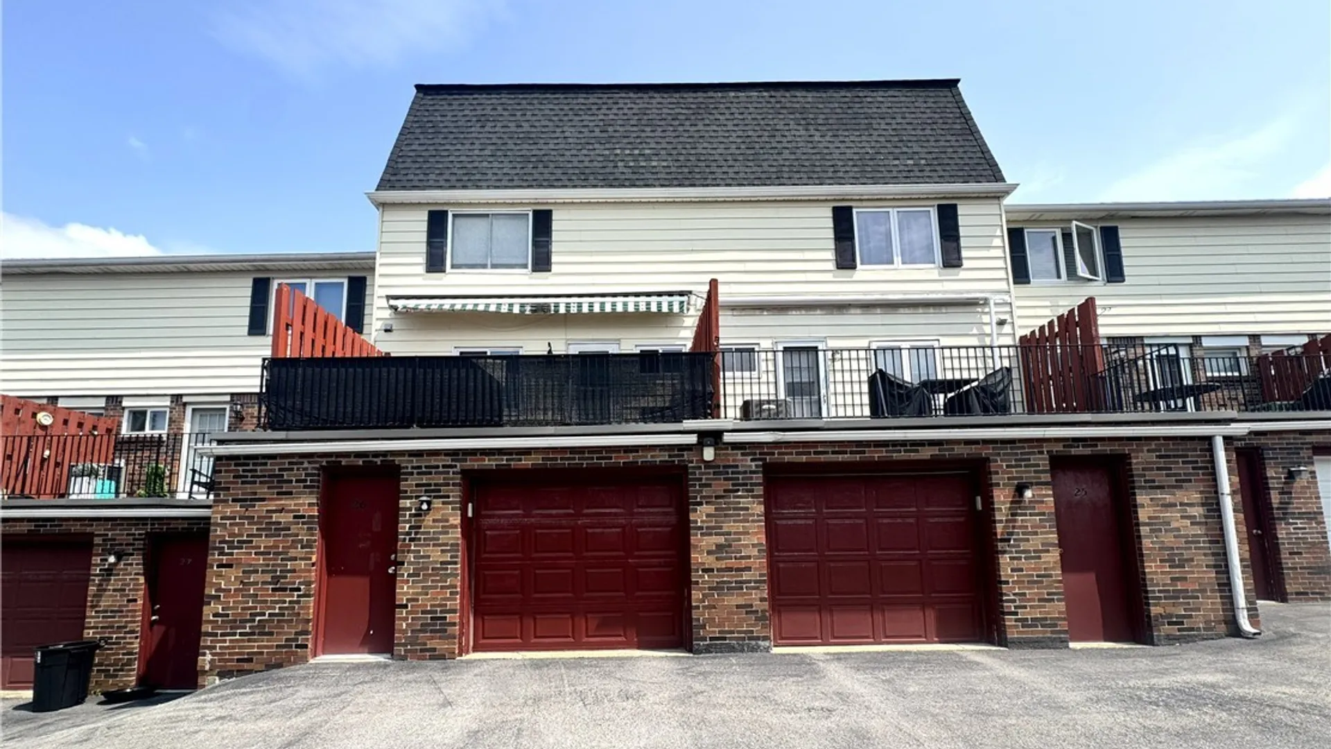 Property at 26 Stoneledge Court, Amherst, NY 14221 30