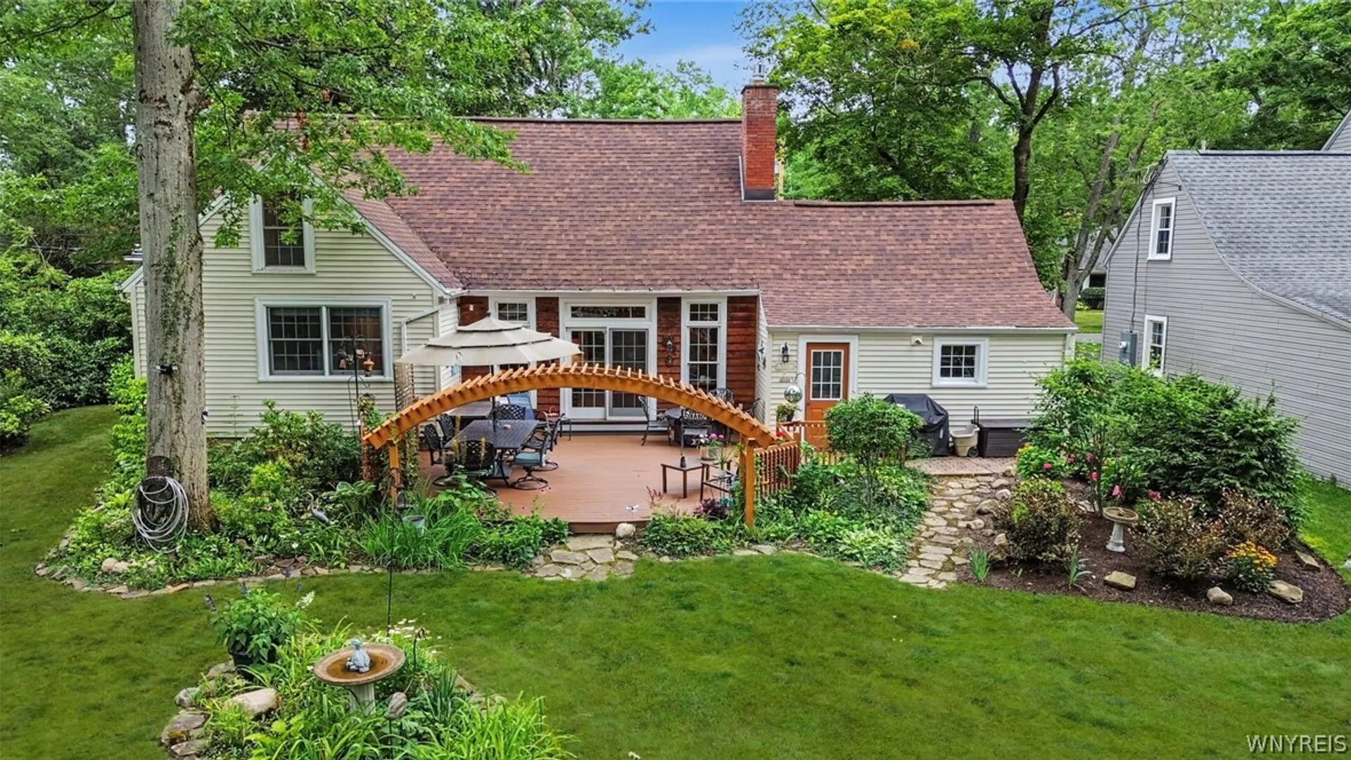 Property at 38 Lombardy Lane, Hamburg, NY 14075 37