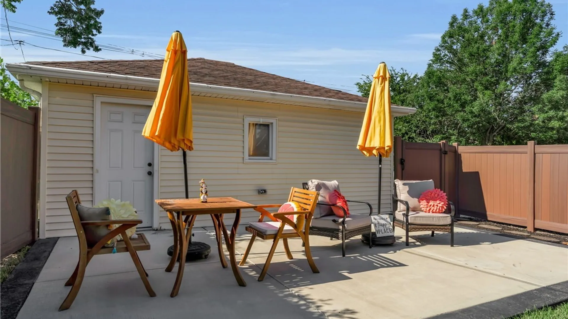 Property at 199 Mckinley Avenue, Tonawanda, NY 14217 9