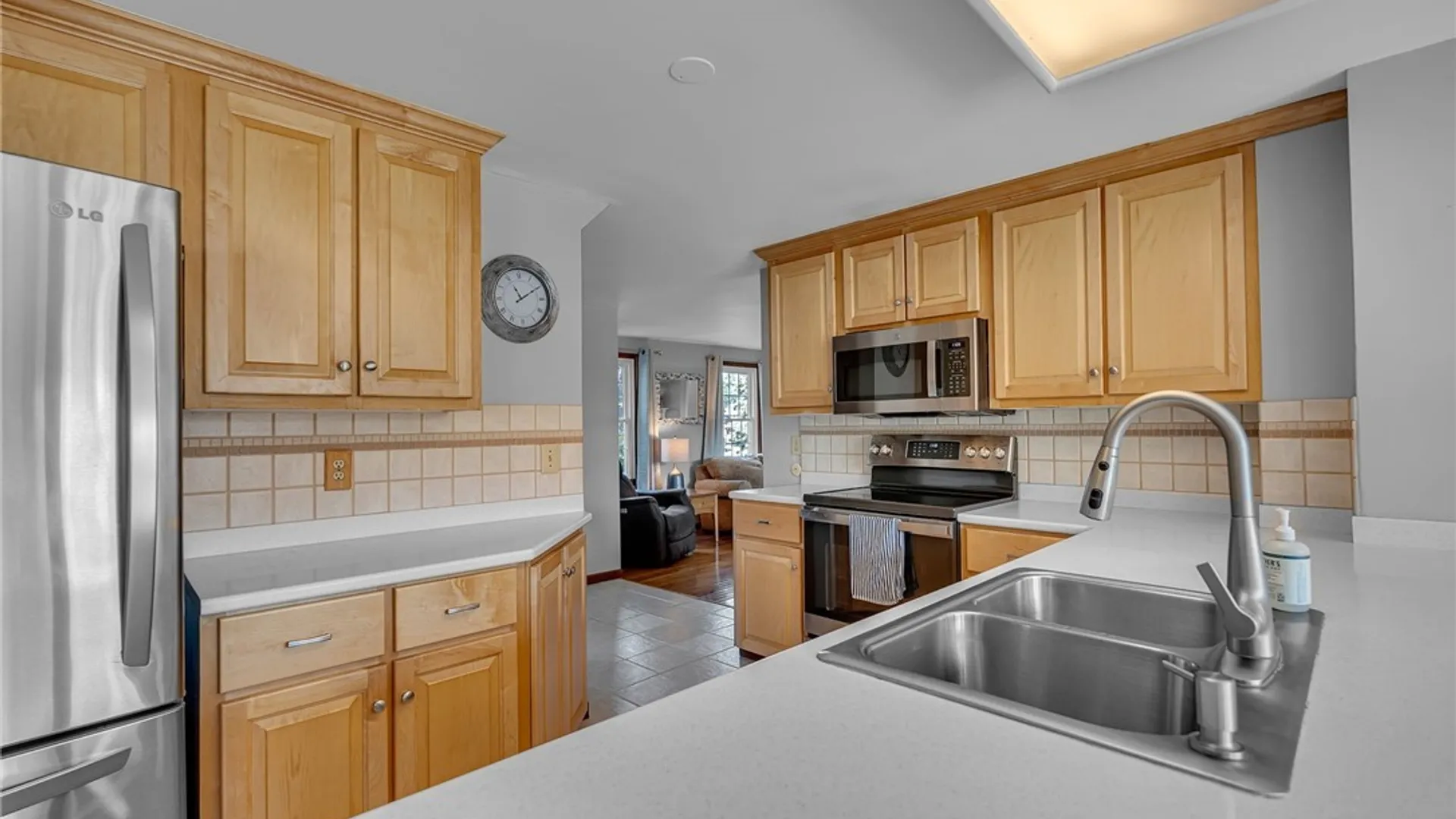 Property at 122 Old Orchard Lane, Orchard Park, NY 14127 22
