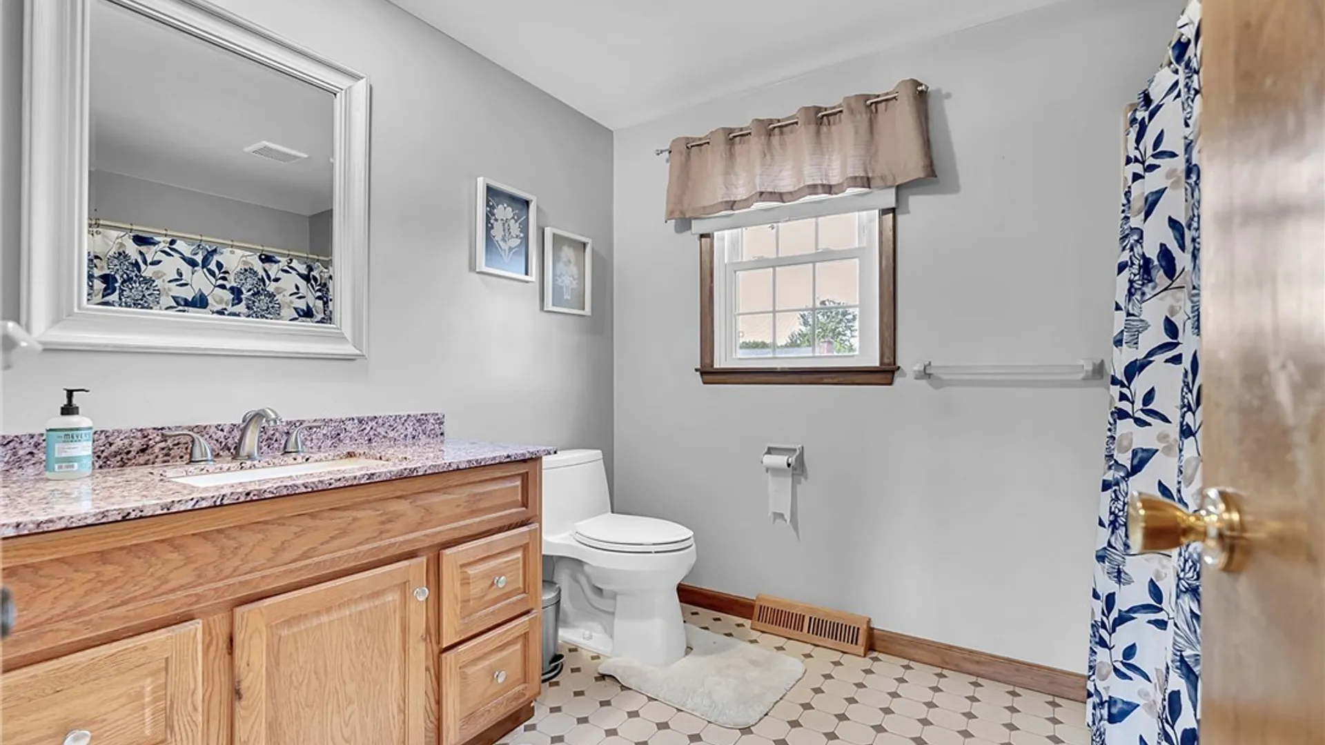 Property at 122 Old Orchard Lane, Orchard Park, NY 14127 37