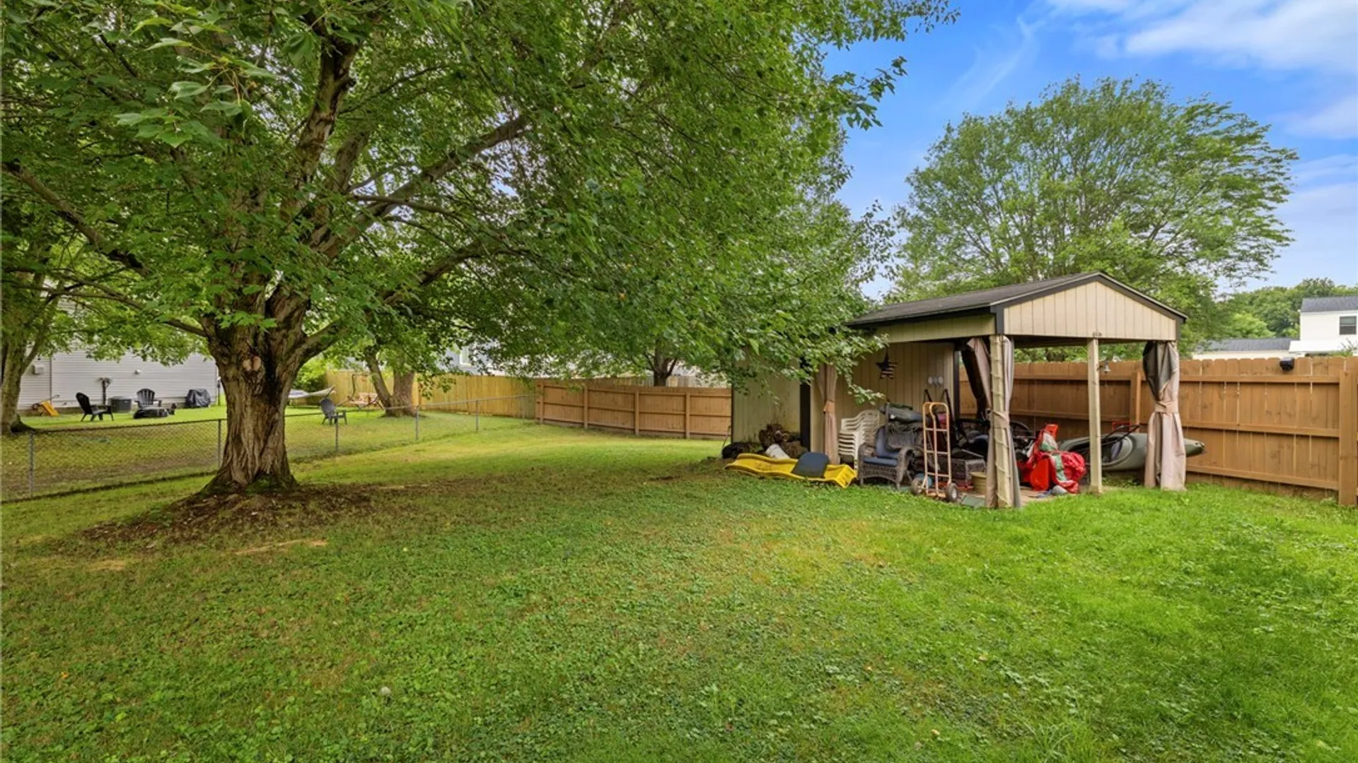 Property at 8056 Beacon Hill Circle, Clay, NY 13090 37