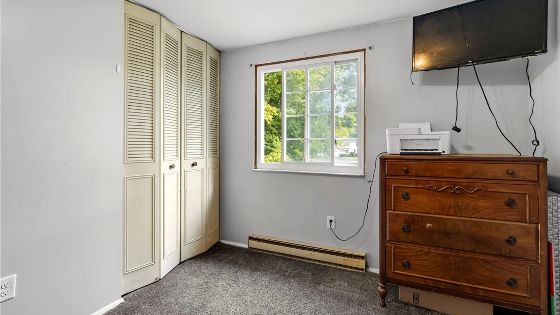 Property at 8056 Beacon Hill Circle, Clay, NY 13090 25