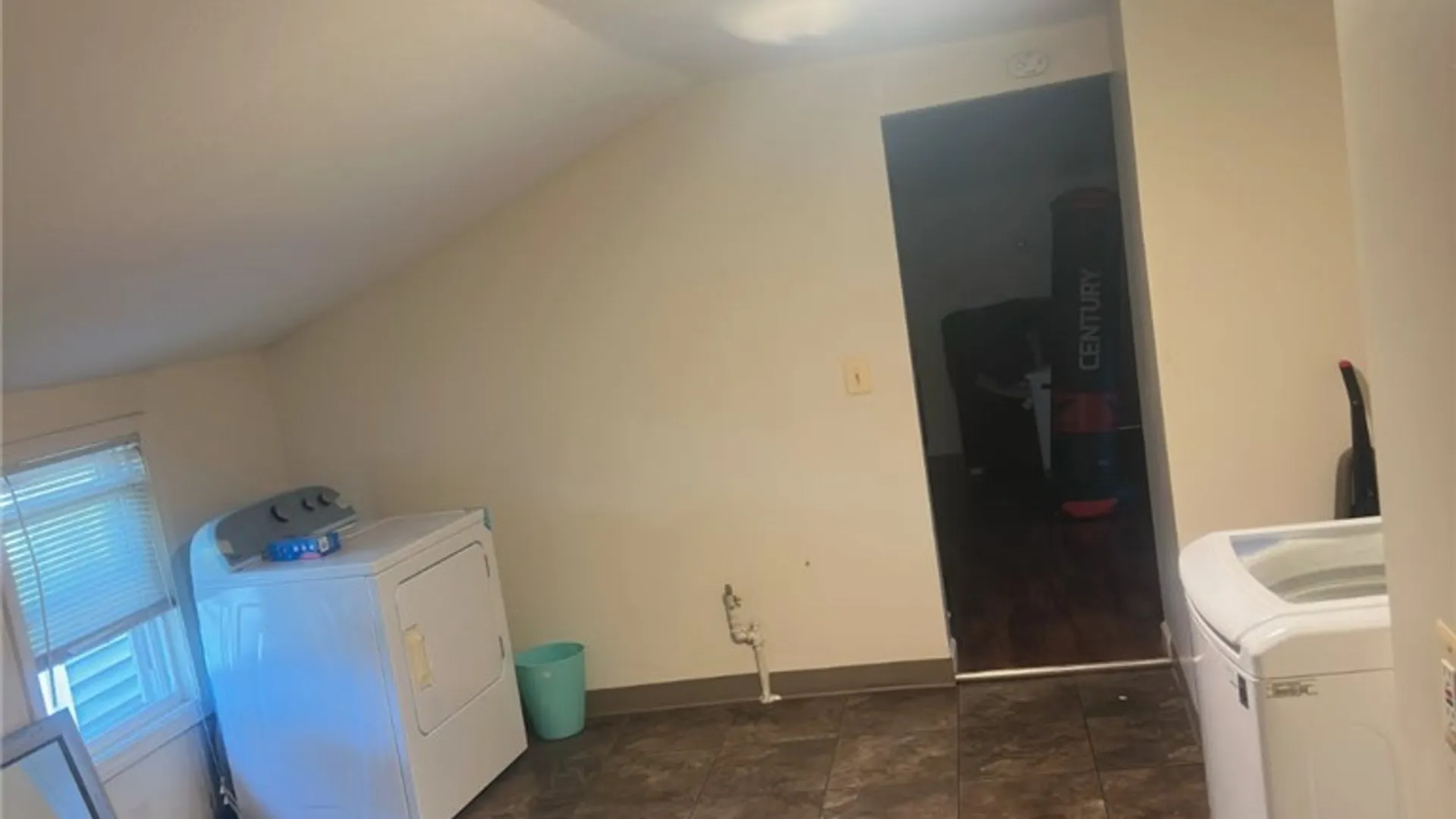 Property at 509 Bear Street, Syracuse, NY 13208 11