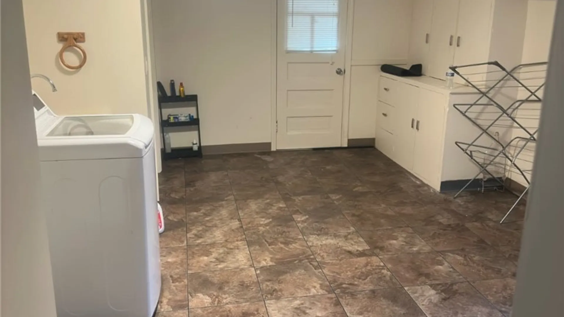 Property at 509 Bear Street, Syracuse, NY 13208 13