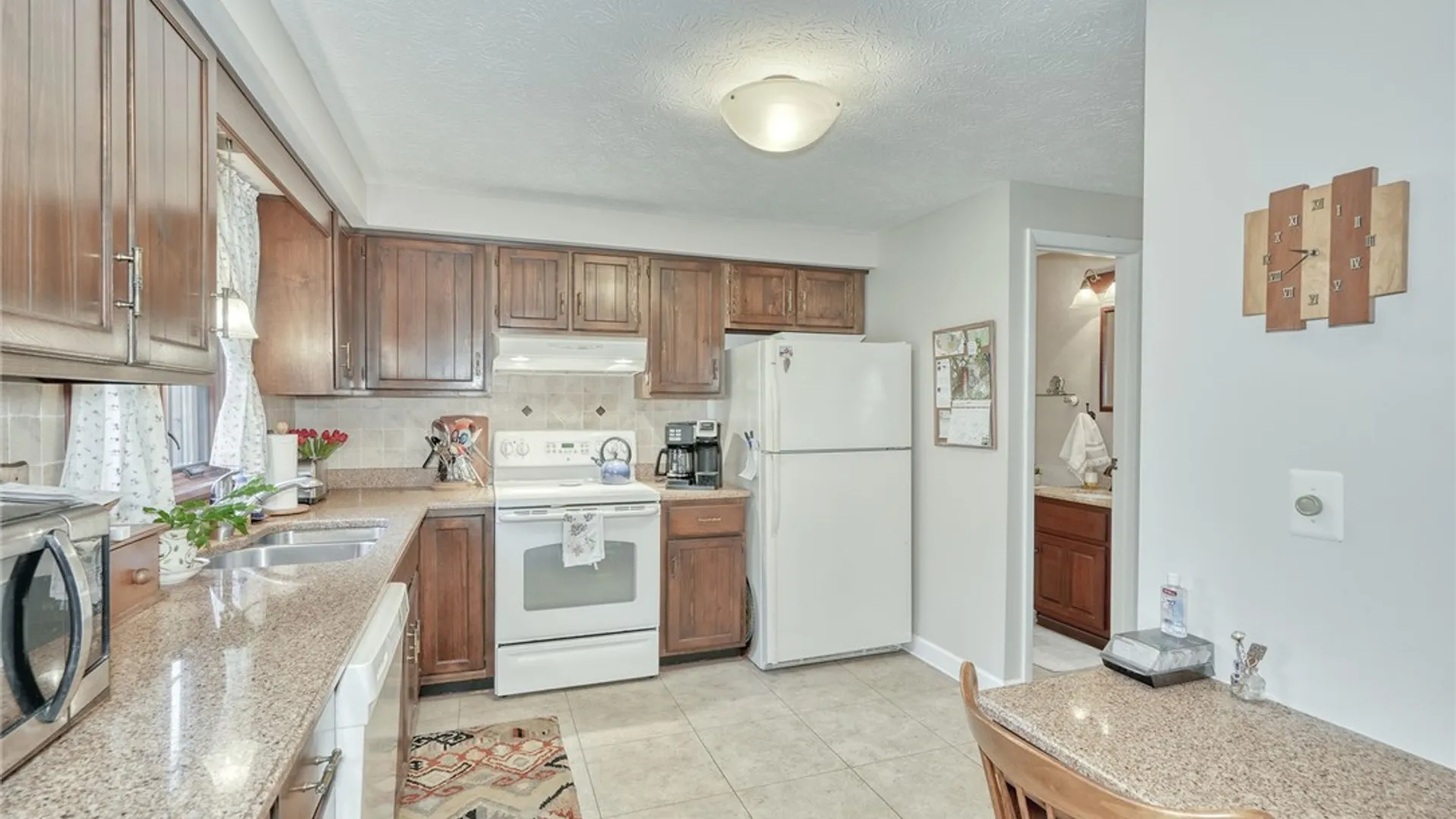 Property at 7 Vista View Drive, Perinton, NY 14450 16