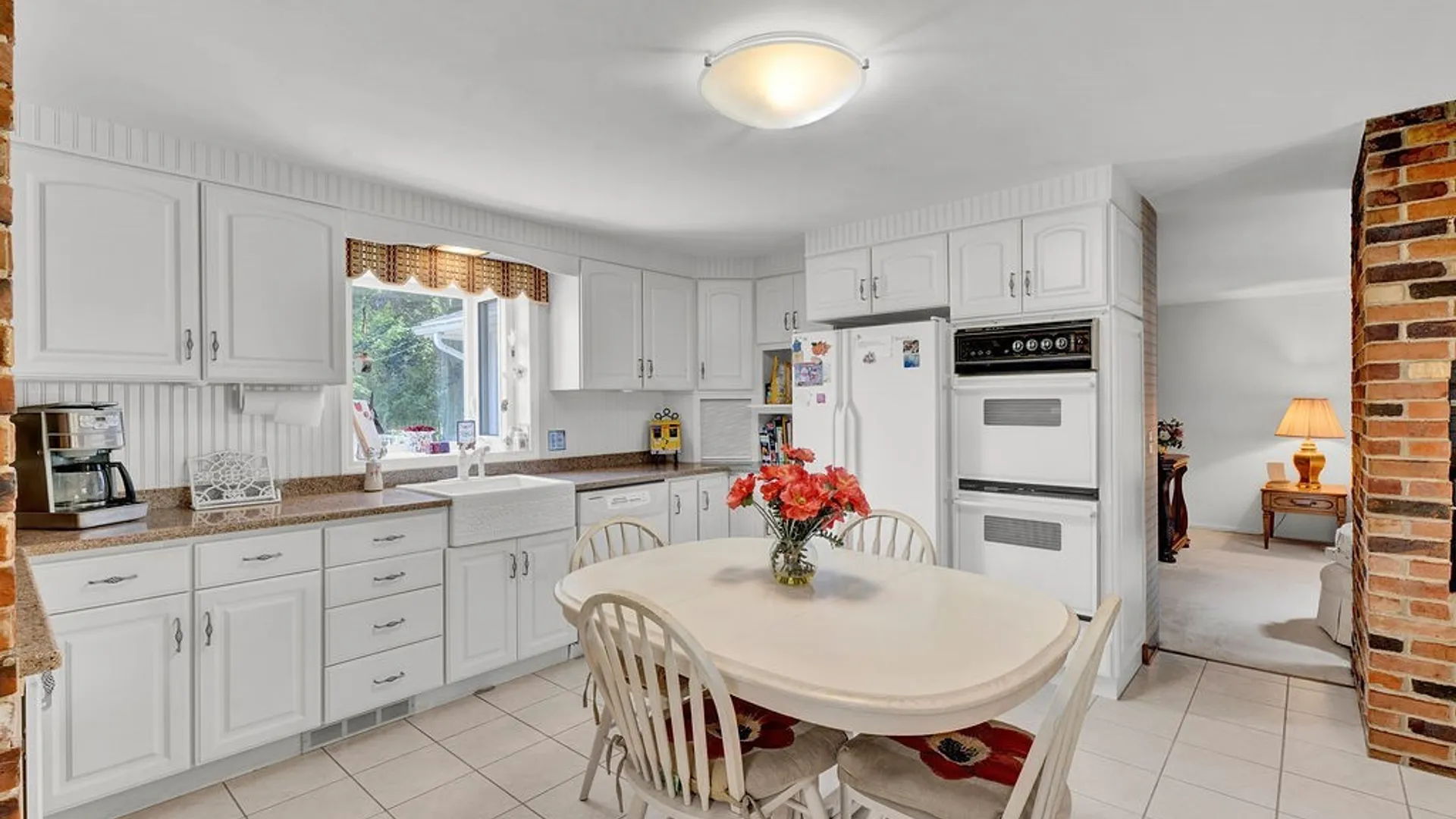 Property at 6163 Campbell Boulevard, Pendleton, NY 14094 11
