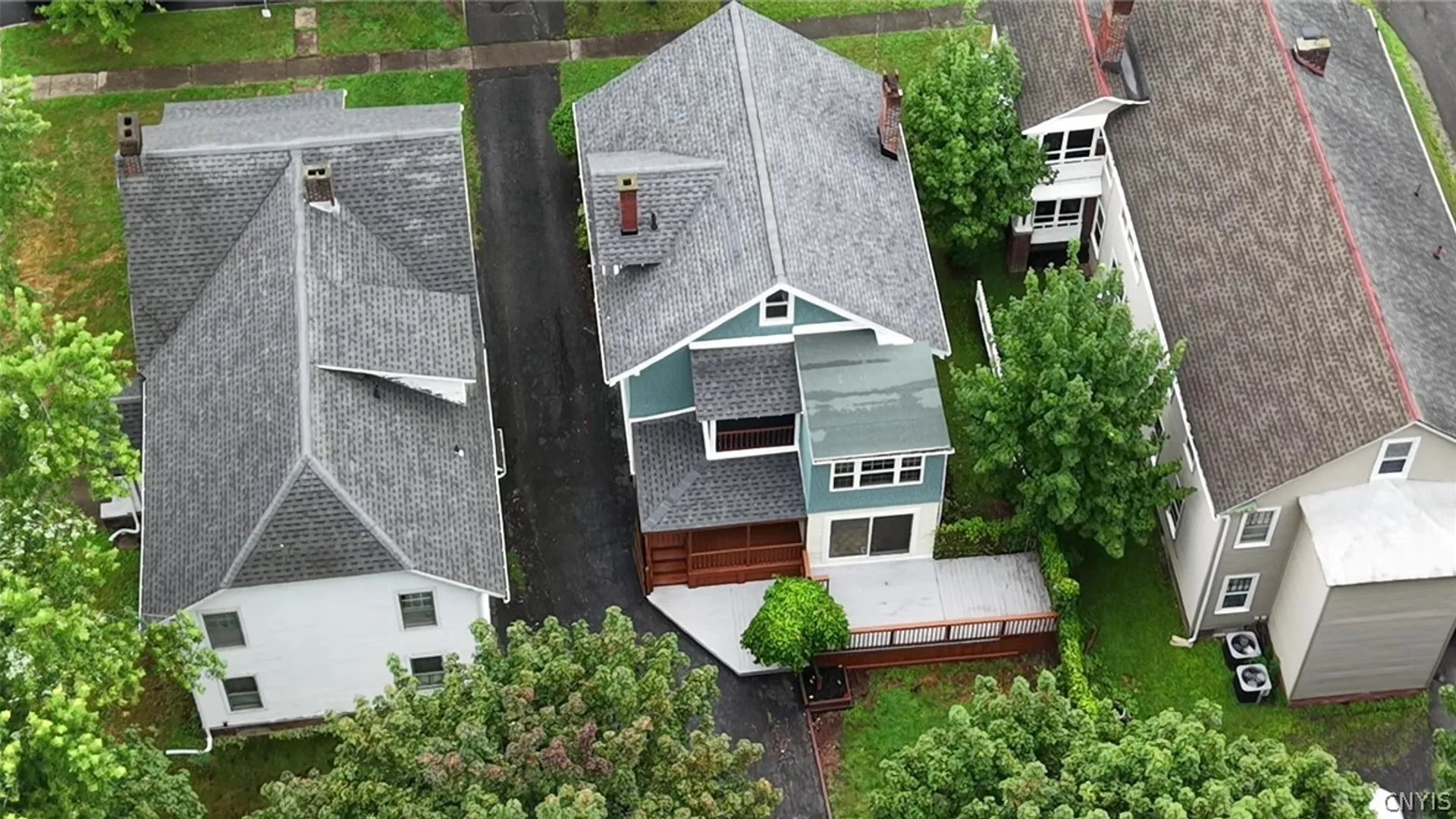 Property at 8 Huntington Place, New Hartford, NY 13413 11