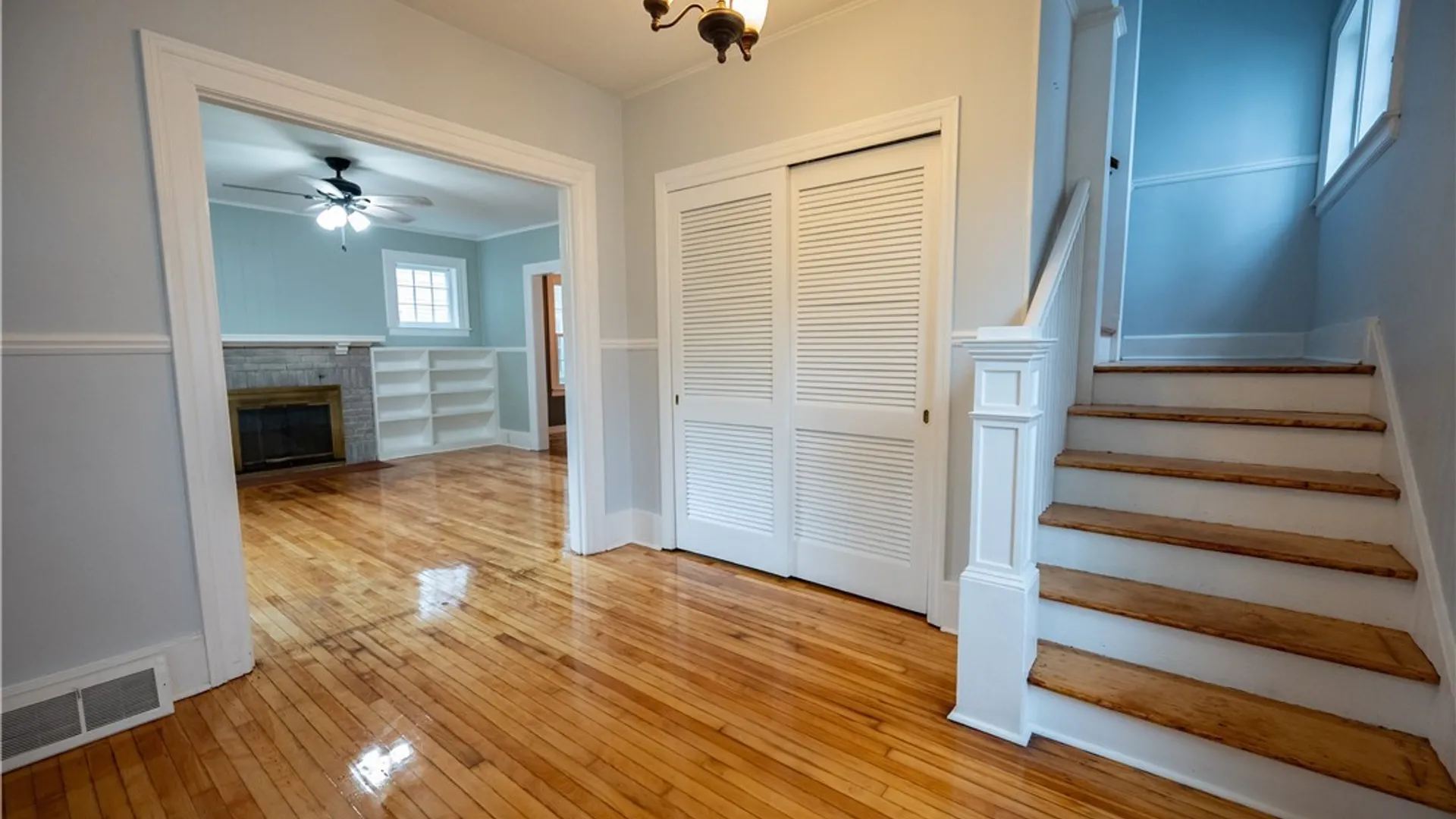 Property at 8 Huntington Place, New Hartford, NY 13413 15