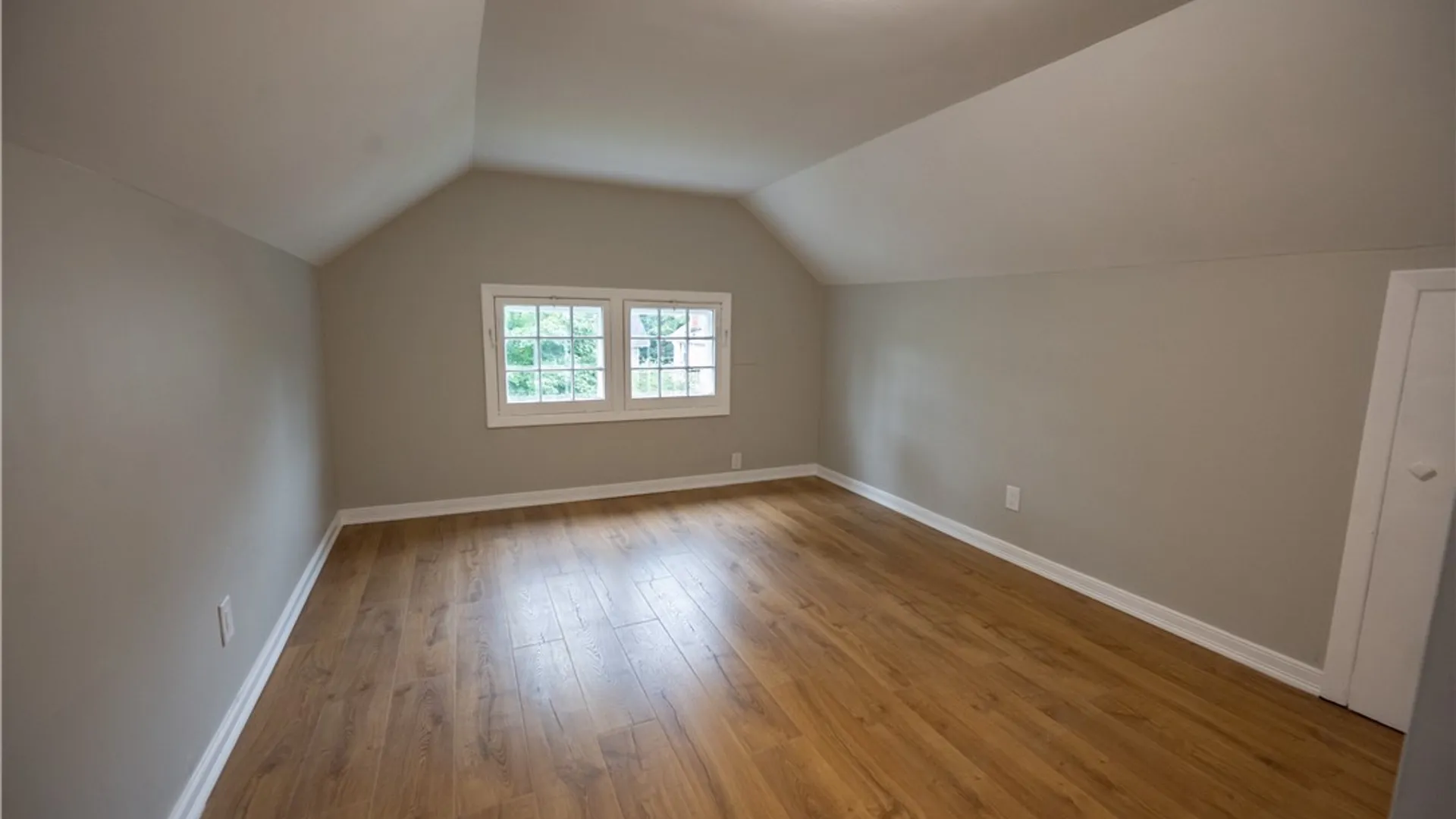 Property at 8 Huntington Place, New Hartford, NY 13413 28