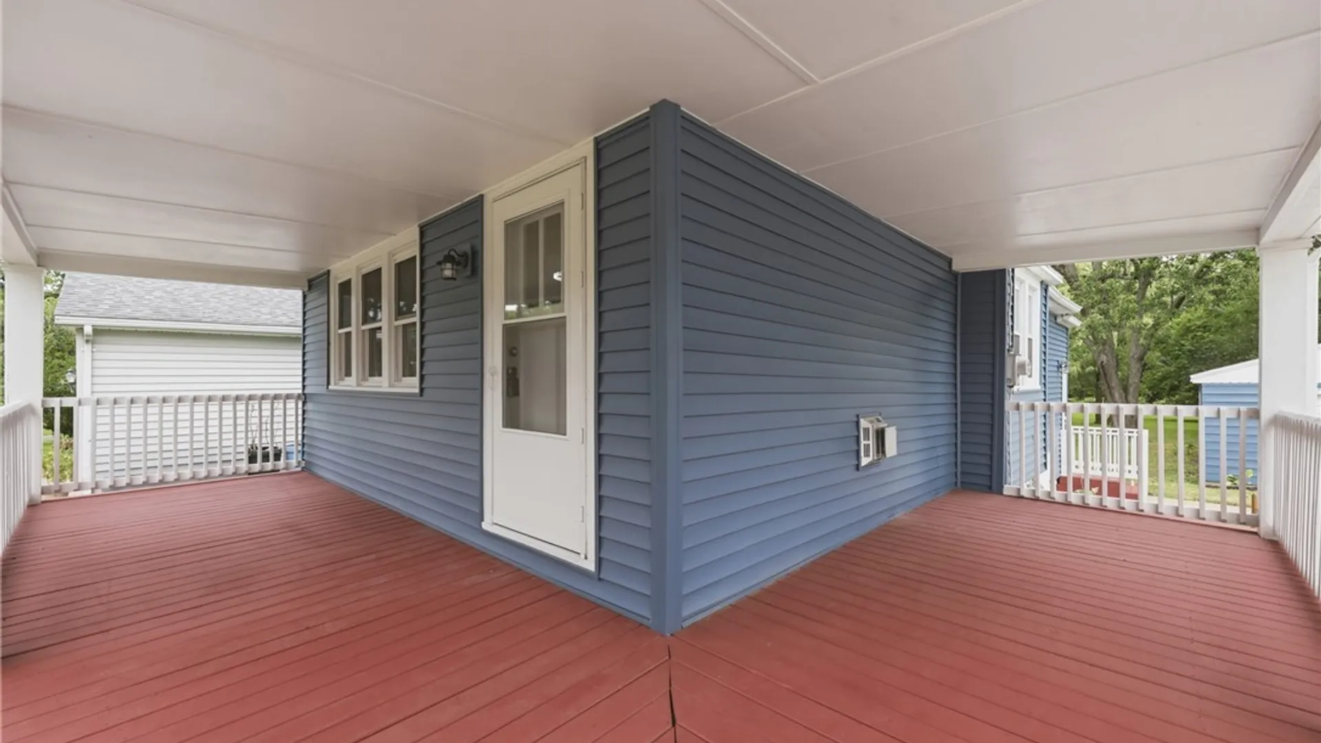 Property at 580 Longmeadow Road, Amherst, NY 14226 4